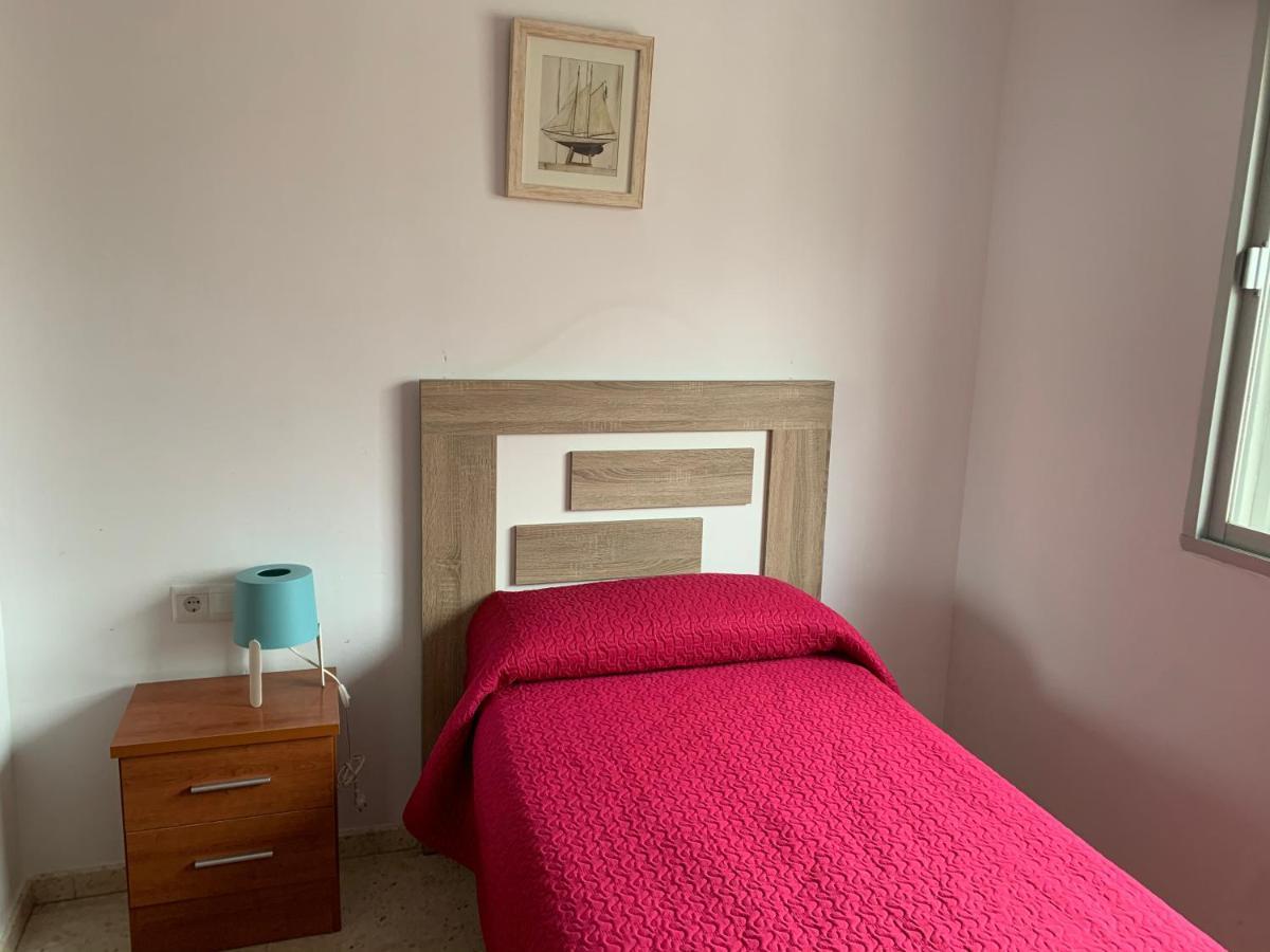 Hostal Mediterraneo Torre Del Mar Luaran gambar
