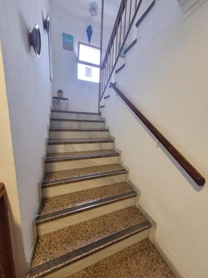 Hostal Mediterraneo Torre Del Mar Luaran gambar