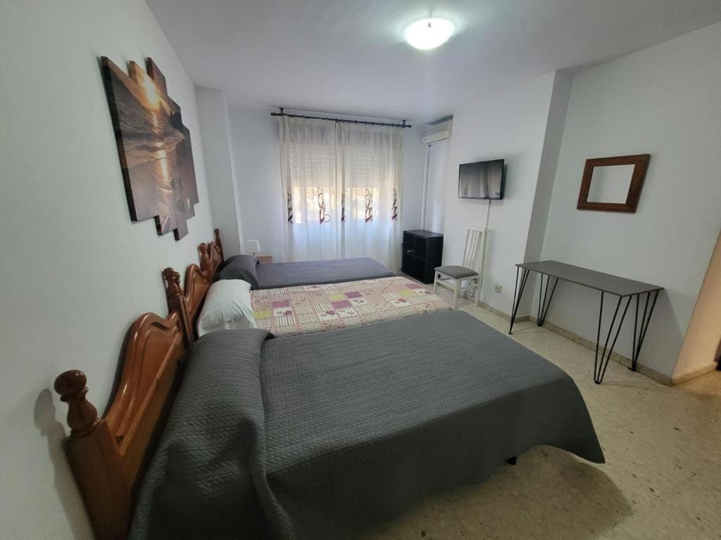 Hostal Mediterraneo Torre Del Mar Luaran gambar