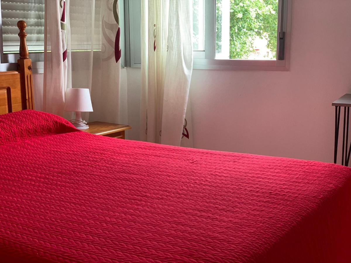 Hostal Mediterraneo Torre Del Mar Luaran gambar