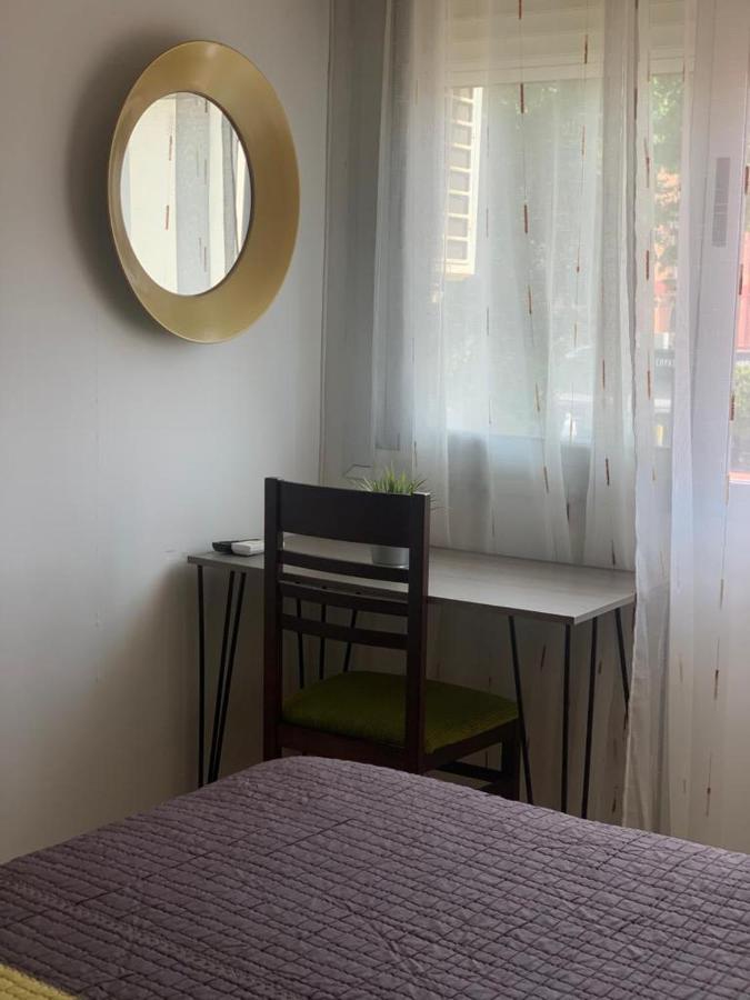 Hostal Mediterraneo Torre Del Mar Luaran gambar