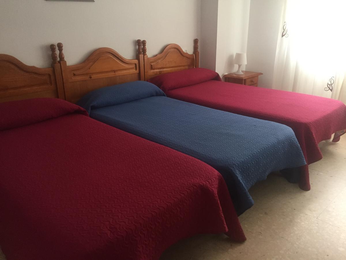 Hostal Mediterraneo Torre Del Mar Luaran gambar