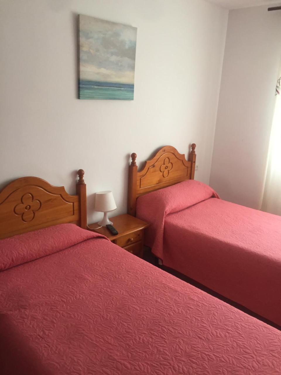 Hostal Mediterraneo Torre Del Mar Luaran gambar