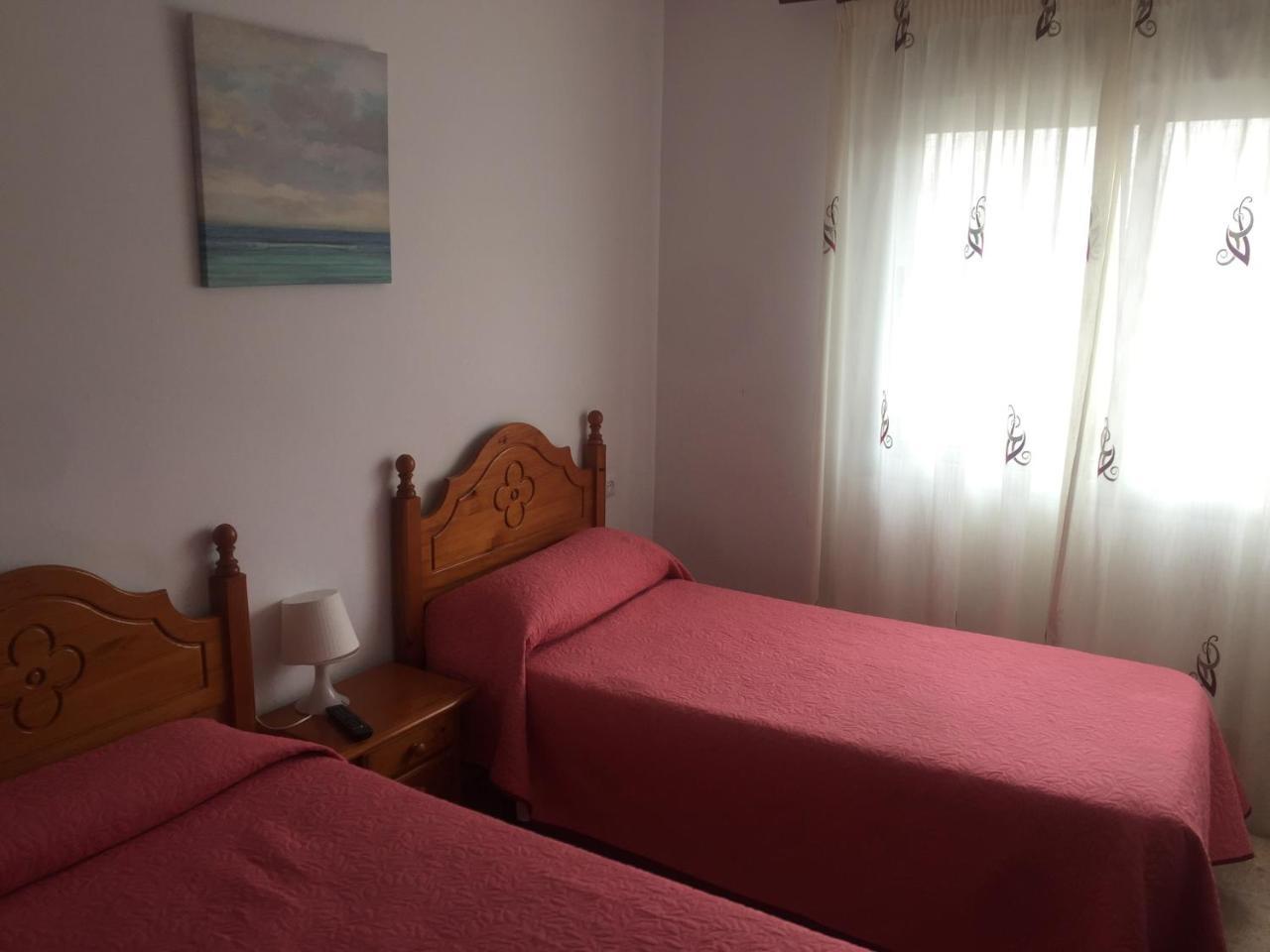 Hostal Mediterraneo Torre Del Mar Luaran gambar
