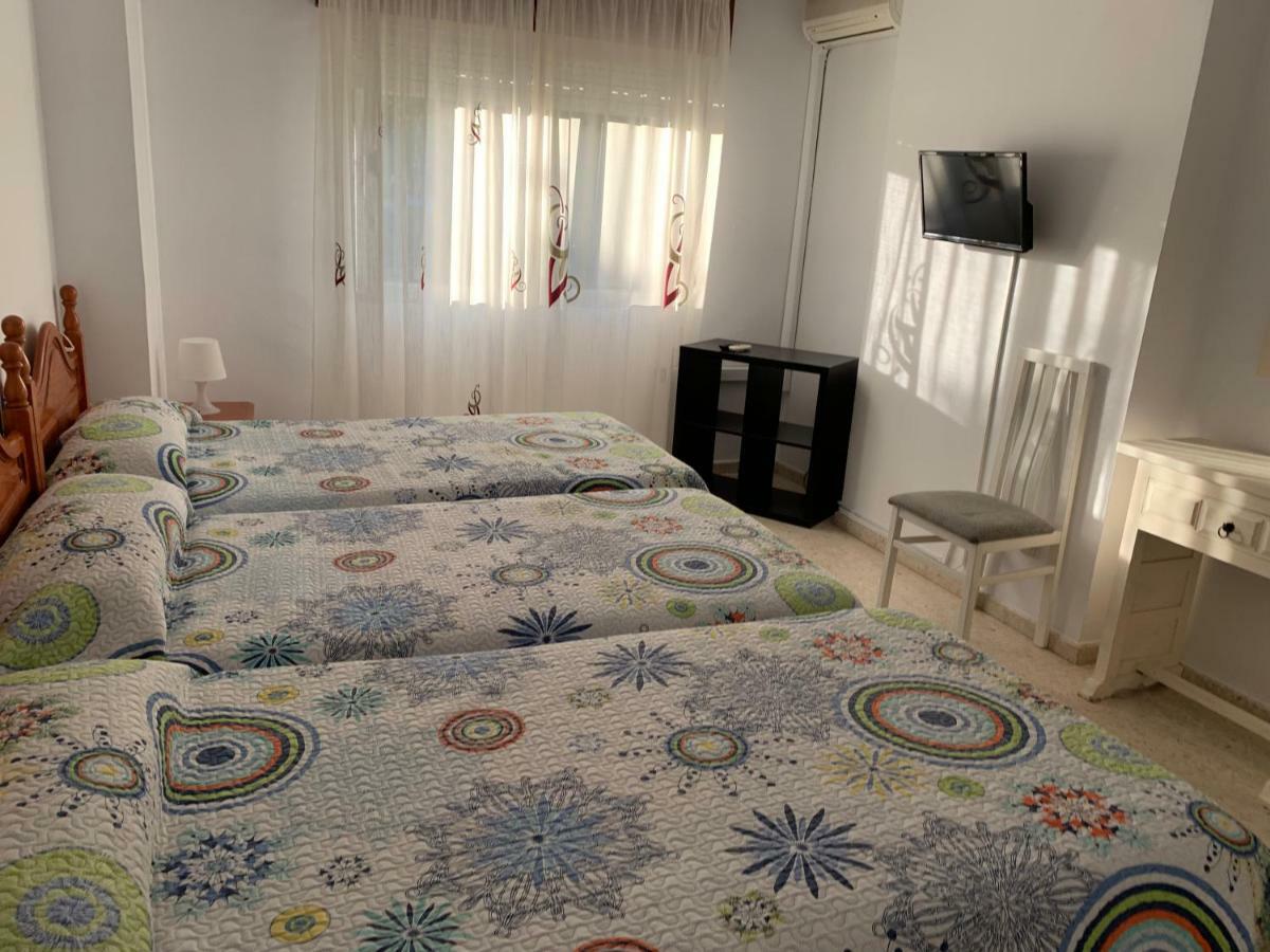 Hostal Mediterraneo Torre Del Mar Luaran gambar