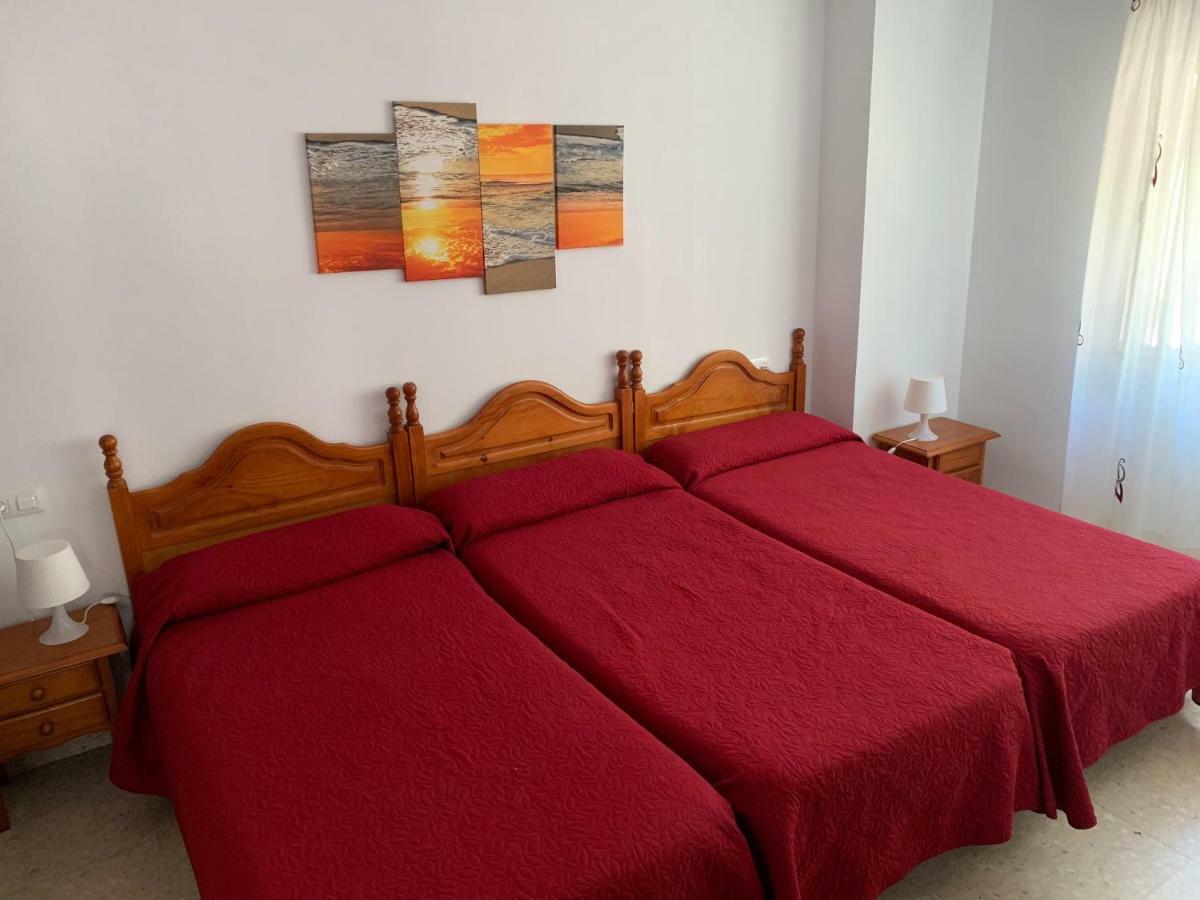Hostal Mediterraneo Torre Del Mar Luaran gambar